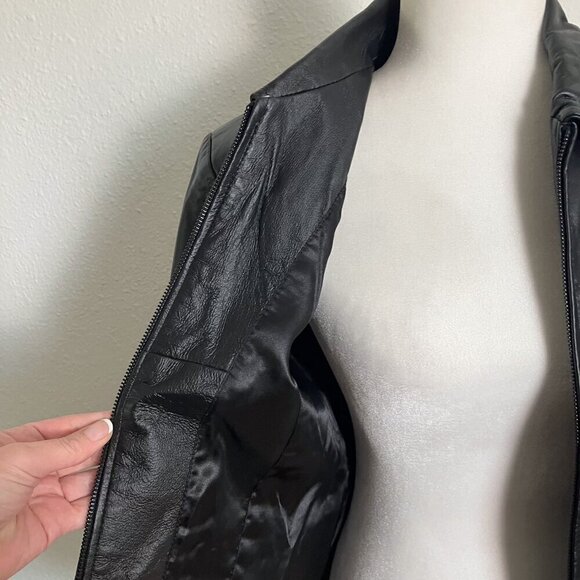 Vintage Leather Jacket with Shoulder pads Moto Classic Black Size Medium Petite - Picture 5 of 8
